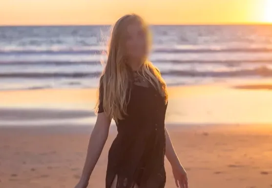 Anisa, 32 anni