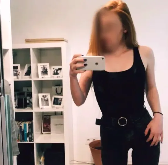 Emanuela, 36 anni